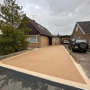 Elk Quartz and Bisque Resin Bound Driveway