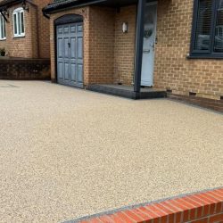 Flax and Partisan Resin Bound Driveway